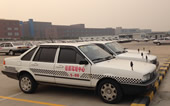 银都驾校教练车